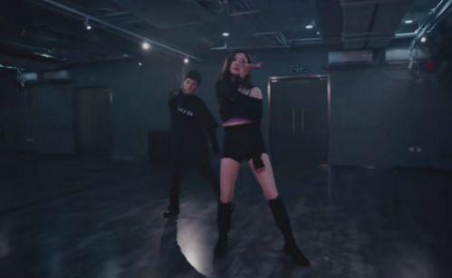 美女包围剧组吃瓜视频